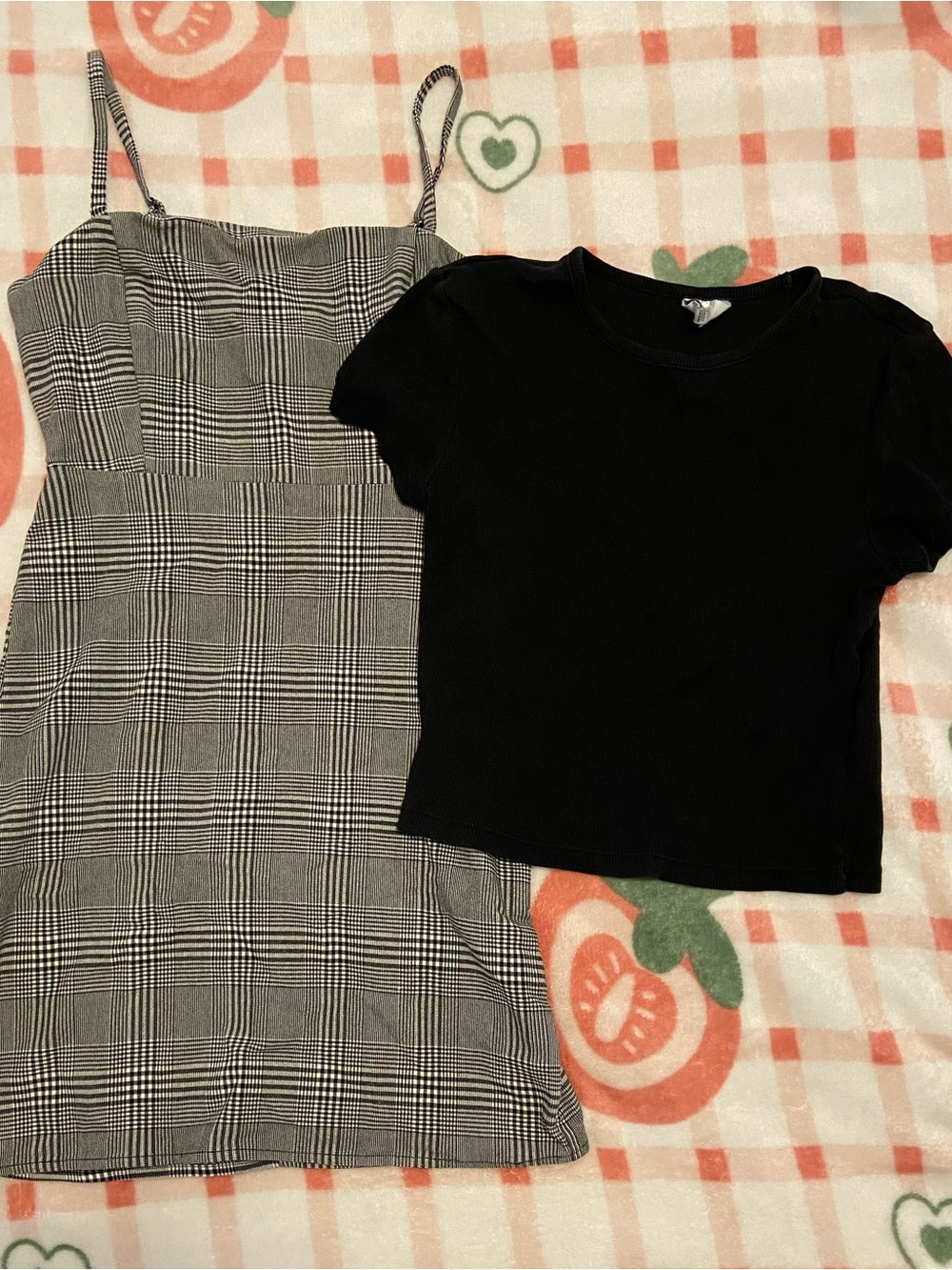 Forever 21 Plaid Strapless Dress Black & White with Black Shirt Bundle 🖤